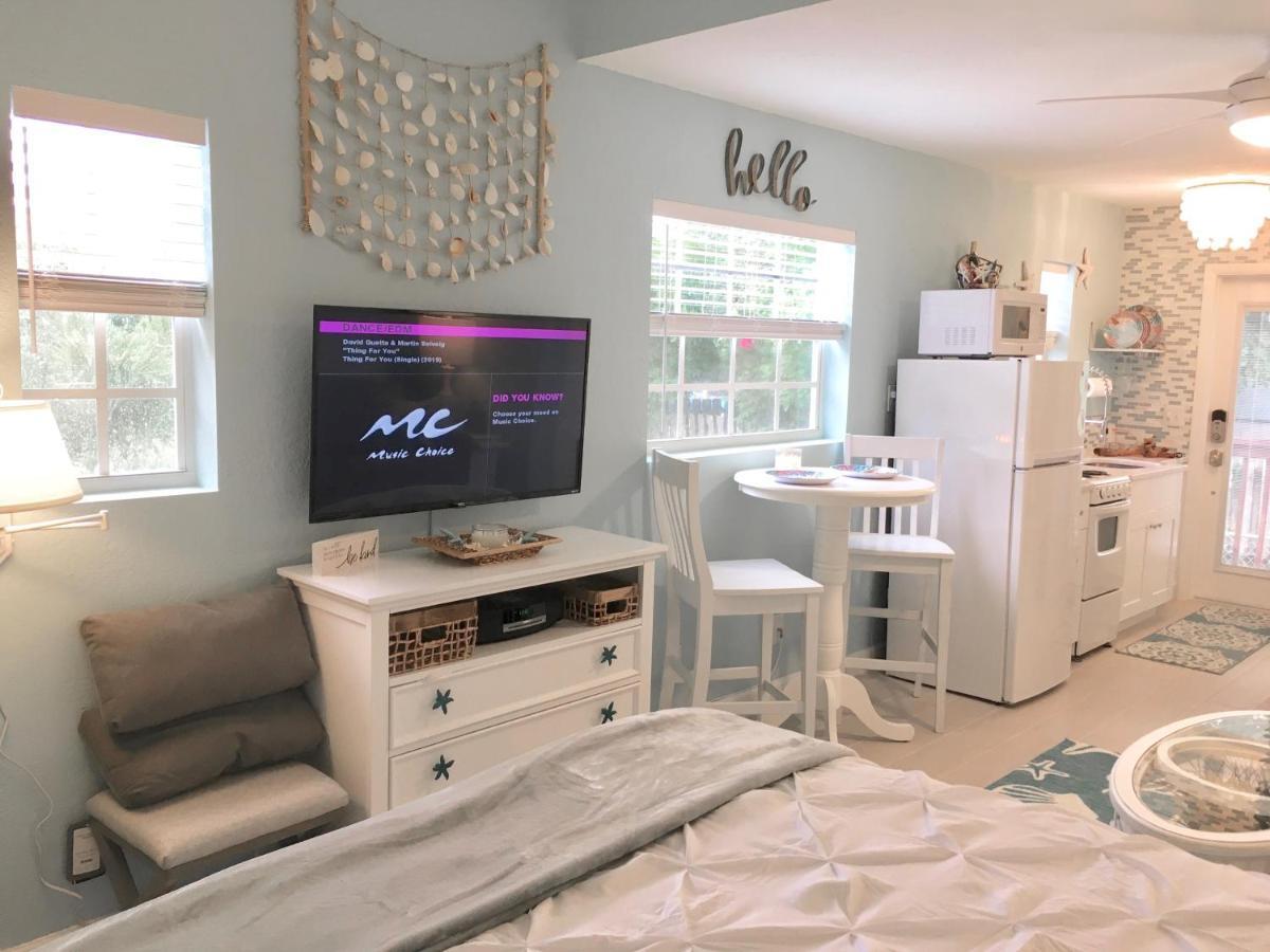Coastal Studio Escape! Naples Luaran gambar